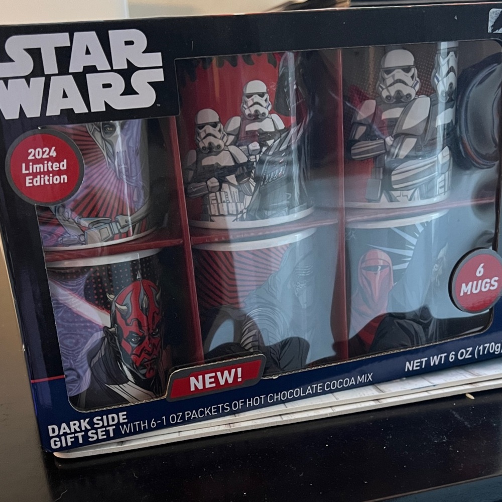 Star Wars Limited Edition Dark Side Mug Set - Red and Black